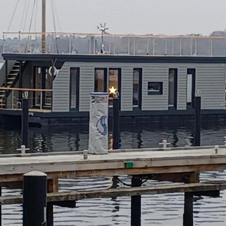 Hausboot Gluecksmomente Mit Dachterrasse In Schleswig Am Ostseefjord Schlei Exterior foto